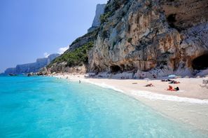 Vacances Olbia: Combiné circuit et hôtel Insolite et Authentique Sardaigne et séjour Club Olé Cala Luas