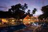 Piscine vue de nuit - Corail