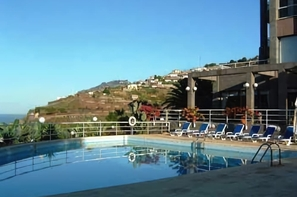 Madère-Funchal, Hotel Escola