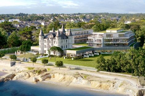Vue aérienne - Château des Tourelles et Relais Thalasso Baie de La Baule France Cote Atlantique - Pornichet
