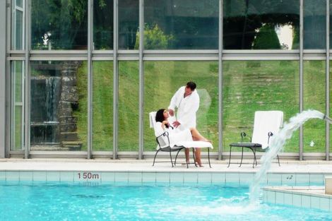 Piscine du centre thermal - Les Sources France Franche-Comté - Luxeuil-Les-Bains