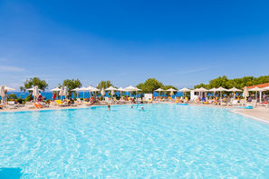 Vacances Anissaras: Club Framissima Zorbas Village & Aqua Park