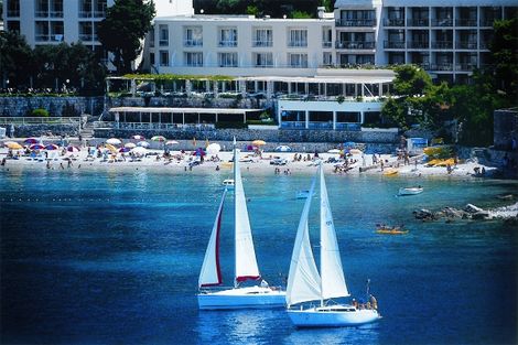 Vue sur l'hôtel depuis la mer - Vis