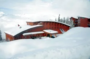 France Alpes-Arc 1800, Village club d'Arc 1800 + forfait et matériel de ski