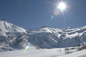 France Alpes-Valmorel, Village club de Valmorel + forfait et matériel de ski