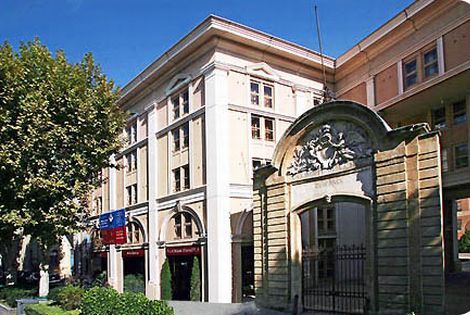 L'Atrium 3* - AIX - FRANCE L'Atrium 3* - AIX - FRANCE