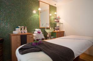 France Rhone-Alpes-Divonne-les-Bains, Hôtel Promo Déstockage - La Villa du Lac