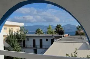 Vacances Selianetika: Résidence hôtelière Theo 3* sup + location de voiture cat A