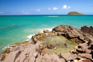 Guadeloupe-Pointe A Pitre, Résidence hôtelière Caraibes Bonheur ou Royal + location de voiture