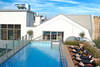 Piscine sur le toit - Zara Continental
