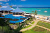 Piscine et lagon - Pearle Beach Resort & Spa Mauritius