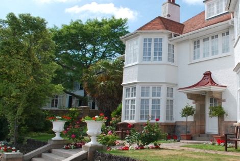 Façade et jardins - Norfolk Lodge