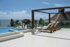 Chaises longues piscine - BlueBay Grand Esmeralda