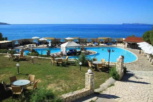 Hôtel Lassion Golden Bay 3*
