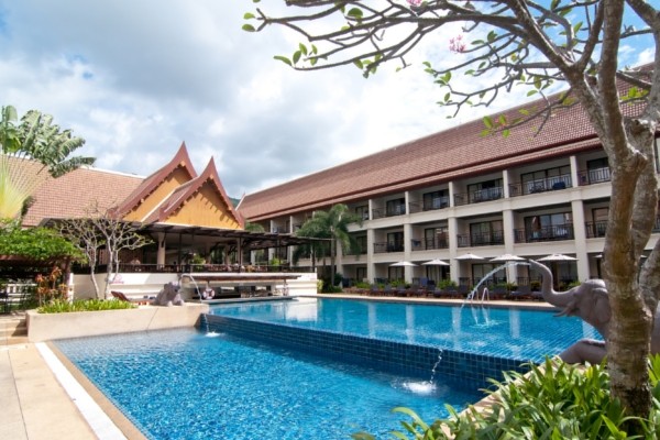 Hôtel Deevana Patong Beach Resort & Spa 3*