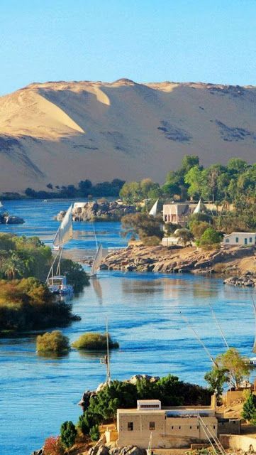 Égypte-Vallée des Rois tombes antiques
