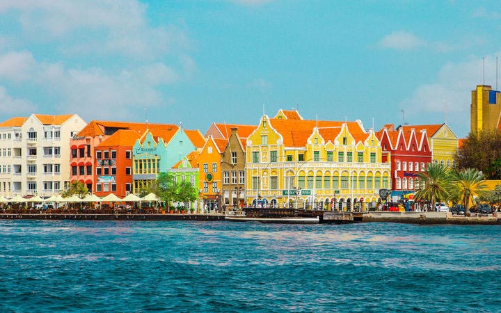Escala Willemstad