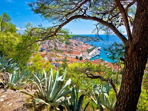 Escale SPLIT - HVAR - VIS