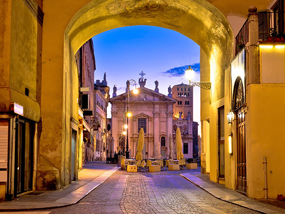 Escale CANDA - OSTIGLIA - Vérone(1) - MANTOUE