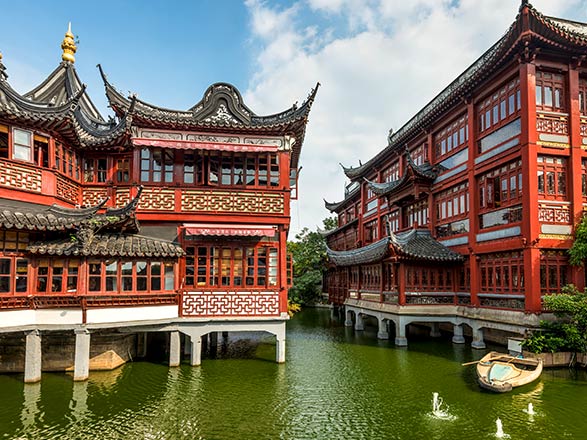 https://static.service-voyages.com/mobile/croisiere/images/fr/escales/escale,shanghai-shanghai_zoom,CN,SHA,45934.jpg
