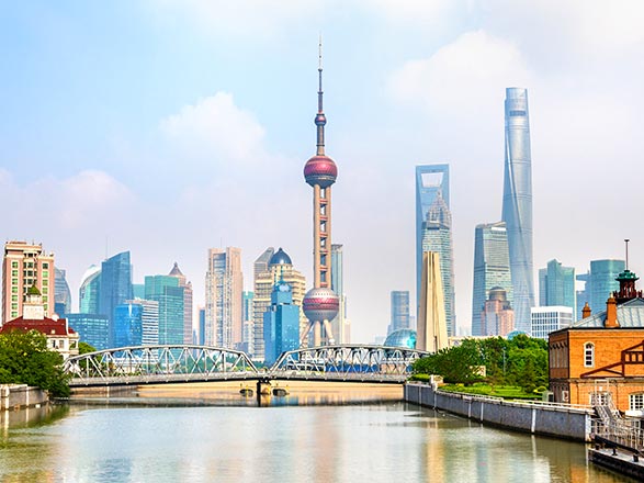 https://static.service-voyages.com/mobile/croisiere/images/fr/escales/escale,shanghai-shanghai_zoom,CN,SHA,45935.jpg