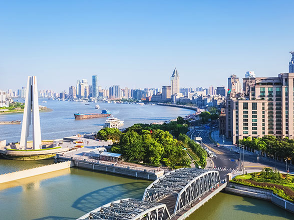 https://static.service-voyages.com/mobile/croisiere/images/fr/escales/escale,shanghai-shanghai_zoom,CN,SHA,45937.jpg
