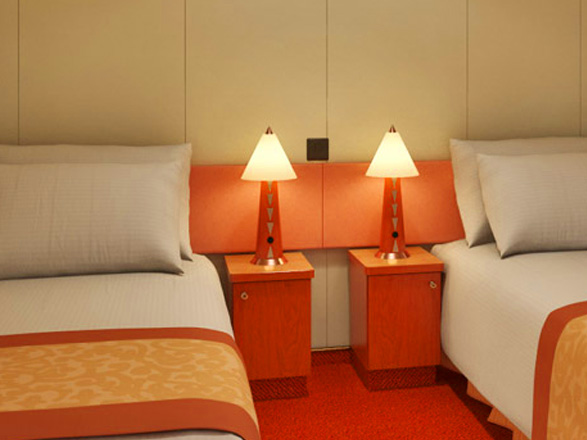 Camarote interior Carnival Conquest