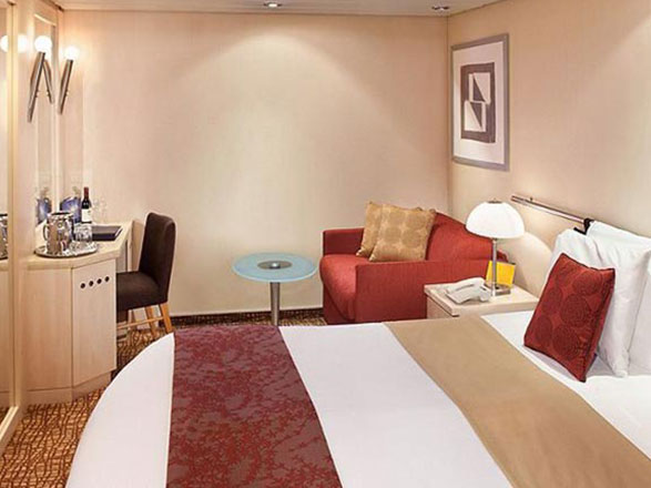 Cabina interna Celebrity Reflection