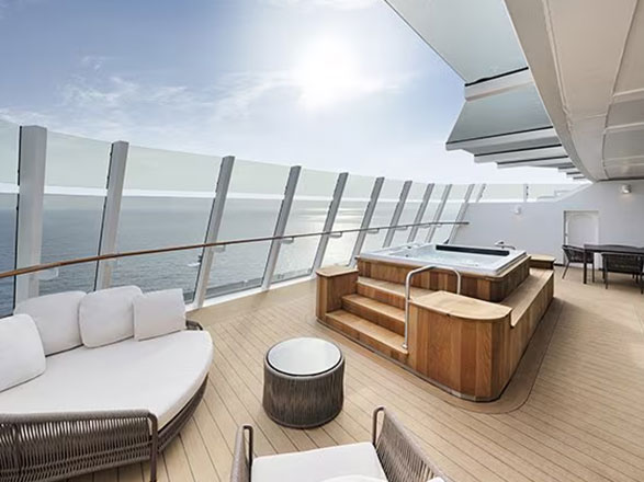 Cabina Yacht club royal con balcone MSC World Atlantic