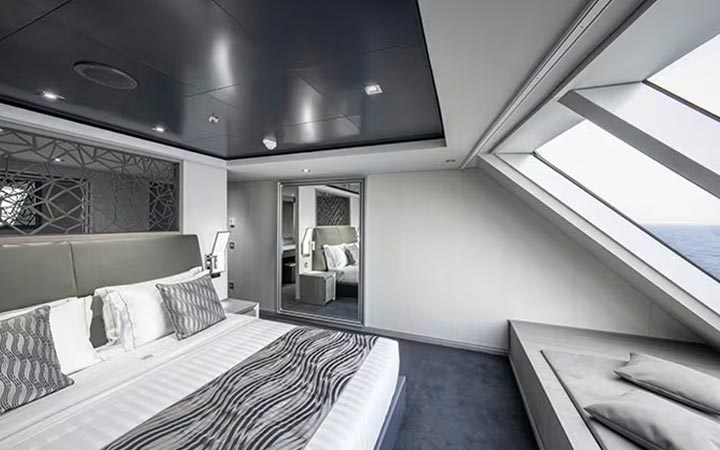 Cabina Cabina Yacht club royal con balcone