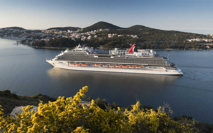Nave Carnival Horizon