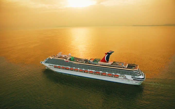 Nave Carnival Liberty