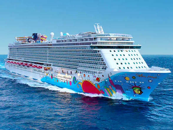 https://static.service-voyages.com/mobile/croisiere/images/fr/navires/navire,norwegian-breakaway_max,1183,534023.jpg