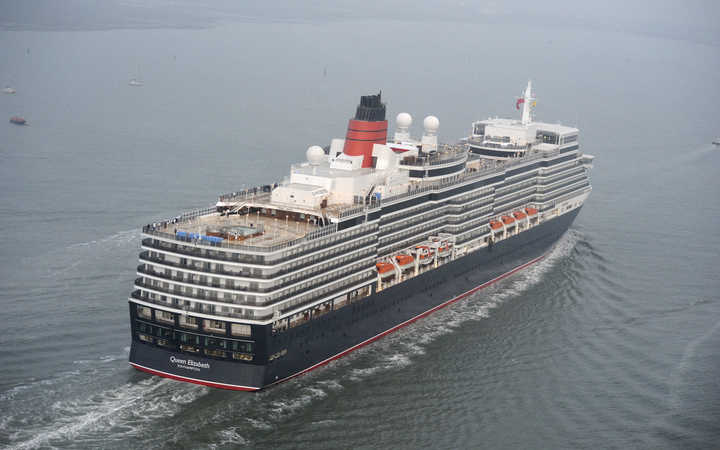 Nave Queen Elizabeth