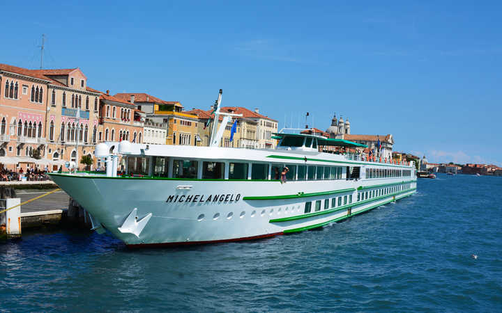 MS Michelangelo
