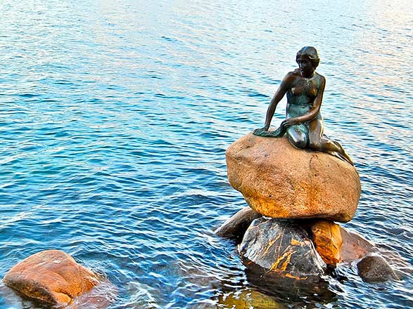 Norvegia e Germania : Hellesylt, Geiranger, Molde, Flam, Kiel 