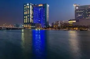 Abu Dhabi-Abu Dhabi, Hôtel Beach Rotana Residences