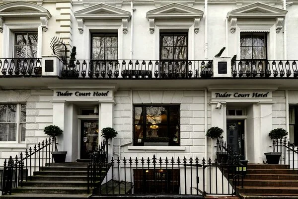 Angleterre : Hôtel Tudor Court Hotel