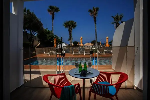 Chypre : Hôtel Leonardo Laura Beach & Splash Resort