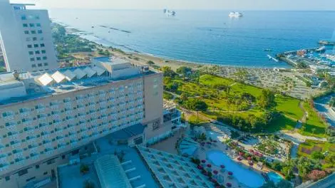 Chypre : Hôtel The Tower At St Raphael Resort