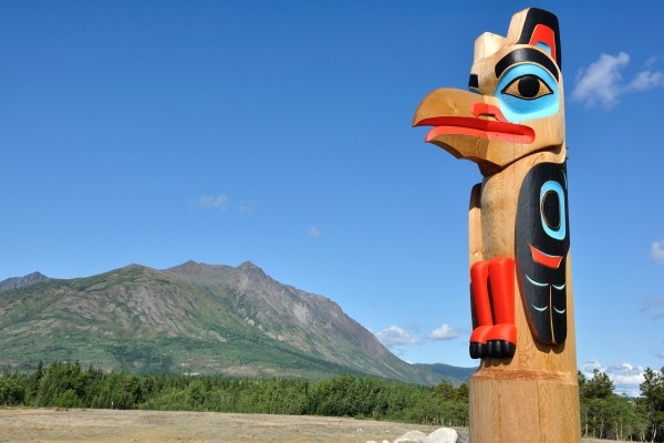 Totem Indiens vers Ottawa