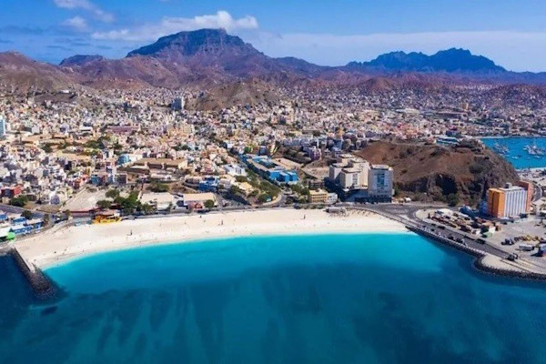 Cap Vert : Circuit Privatif - Évasion Capverdienne