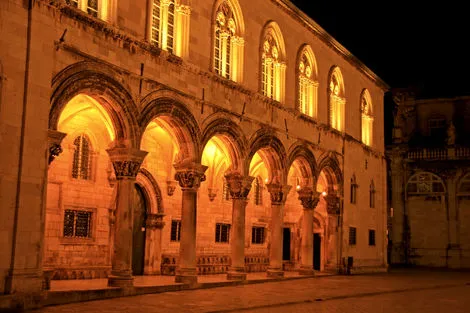 Monument - Combiné circuit et hôtel Découverte des Cités Monténégrines -Top Clubs Park 4* Dubrovnik Croatie
