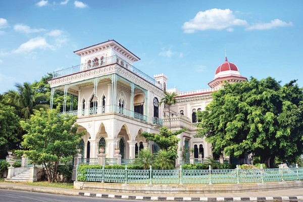 Cienfuegos, Palacio de Vallee