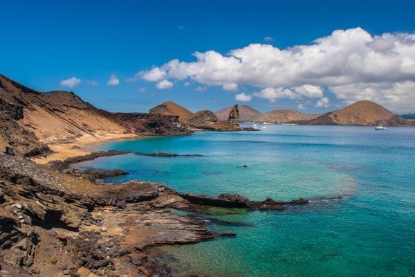 Bartolome island