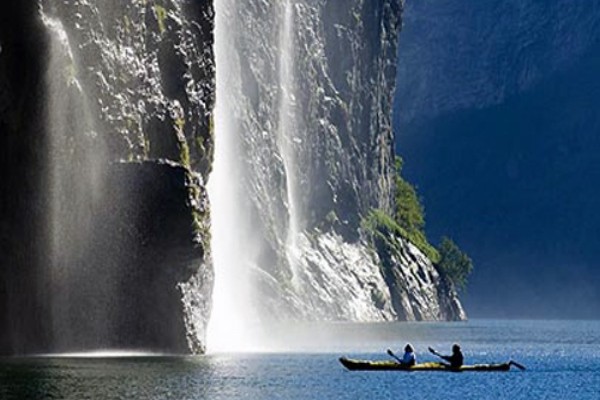Cascade - Premiers Regards Scandinavie