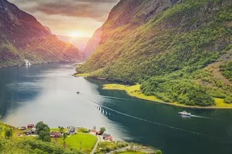 Nature - Circuit Norvège du Sud en train et en bateau Oslo Norvege