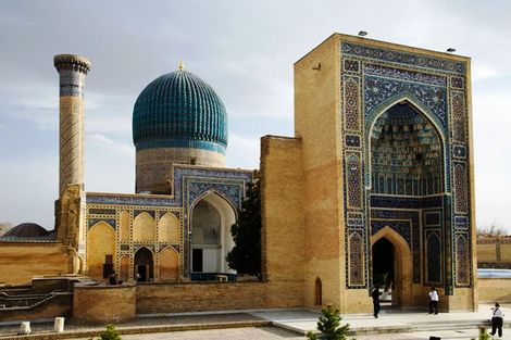 Monument - Circuit Splendeurs de l'Ouzbekistan Tashkent Ouzbekistan