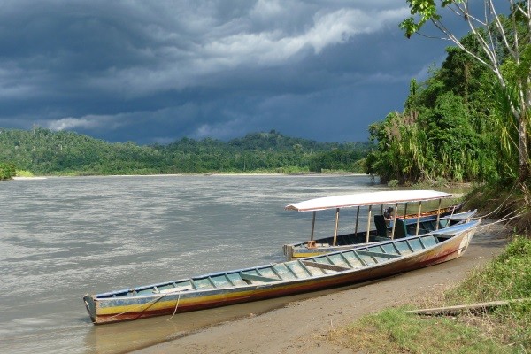 Embarcation en Amazonie