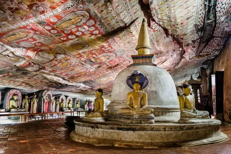 Circuit SPLENDEURS DU SRI LANKA & EXTENSION FIHALHOHI ISLAND 4* Sri Lanka Colombo